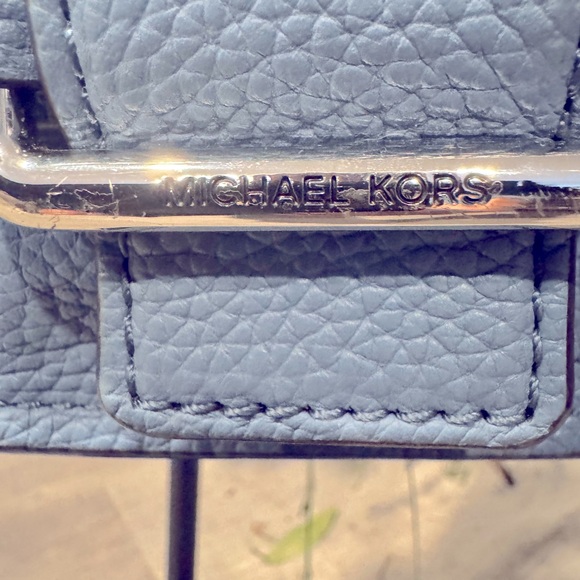 Michael Kors Maxine Large Saddle Bag - Picture 2 of 8